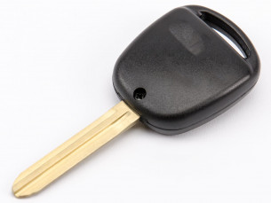 Toyota Key Cover with 2 Buttons - Aftermarket