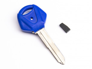 Key for Yamaha Motorcycle YZF R1 R6 XJR400 FJR1300 SR400 - Aftermarket